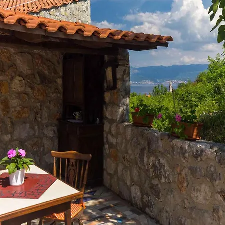 In Vrbnik/island Krk 35842